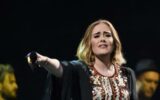 Adele si commuove a Las Vegas: "Mi mancherete terribilmente"