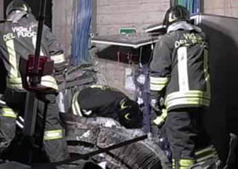 Ercolano, esplosione in fabbrica di fuochi d'artificio: due morti