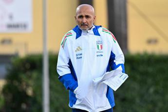 Italia, Spalletti: "Bello scegliere tra noi e Sinner. Servirà la sua autodisciplina"