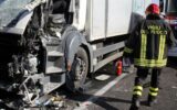 Potenza, scontro tra due tir: due morti