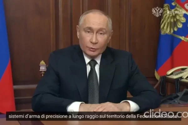 Putin: "Ora guerra è mondiale" - Video