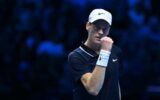 Sinner batte Medvedev, terza vittoria e semifinali Atp Finals