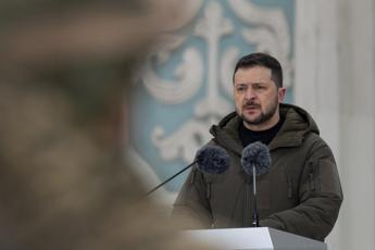 Ucraina, primo scontro con soldati Nordcorea. Zelensky: "Sono 11mila al confine"