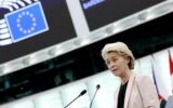 Ue, von der Leyen bis in carica con 370 voti: minimo storico e gruppi spaccati