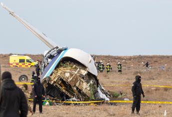 Aereo precipitato in Kazakistan, recuperata seconda scatola nera