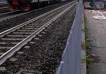 Macchinista muore investito da treno nel Reggiano