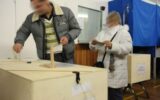 Romania di nuovo al voto, urne aperte per le presidenziali tra polemiche e incertezze