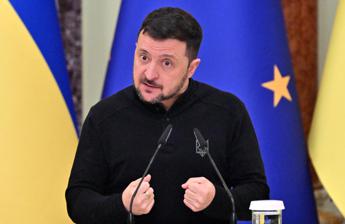 Ucraina-Russia, Orban: "Zelensky rifiuta tregua". Kiev: "Tutto falso"