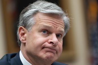 Usa, a gennaio le dimissioni del direttore dell'Fbi Chris Wray