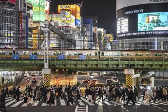 Attacco con martello in università Tokyo, 8 feriti: fermata studentessa