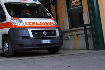 Bergamo, donna accoltellata davanti a supermercato: fermato aggressore