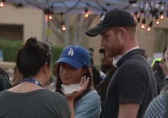 Harry e Meghan 'turisti del disastro', la polemica dopo gli incendi a Los Angeles