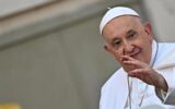 Papa Francesco nomina la prima prefetto donna in Vaticano