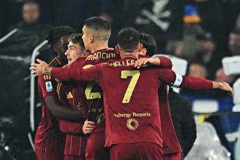 Roma-Lazio 2-0, il derby è giallorosso: gol di Pellegrini e Saelemaekers