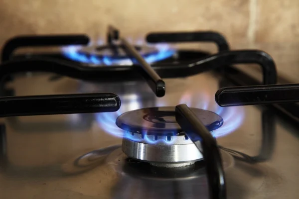 Gas, prezzi in aumento per clienti vulnerabili: +2,5% a dicembre